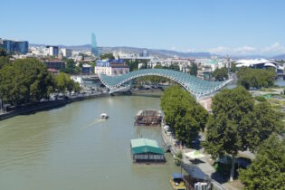 Information wann man am besten nach Georgien reist, abhängig von der Reiseart.