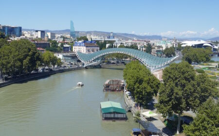 Information wann man am besten nach Georgien reist, abhängig von der Reiseart.
