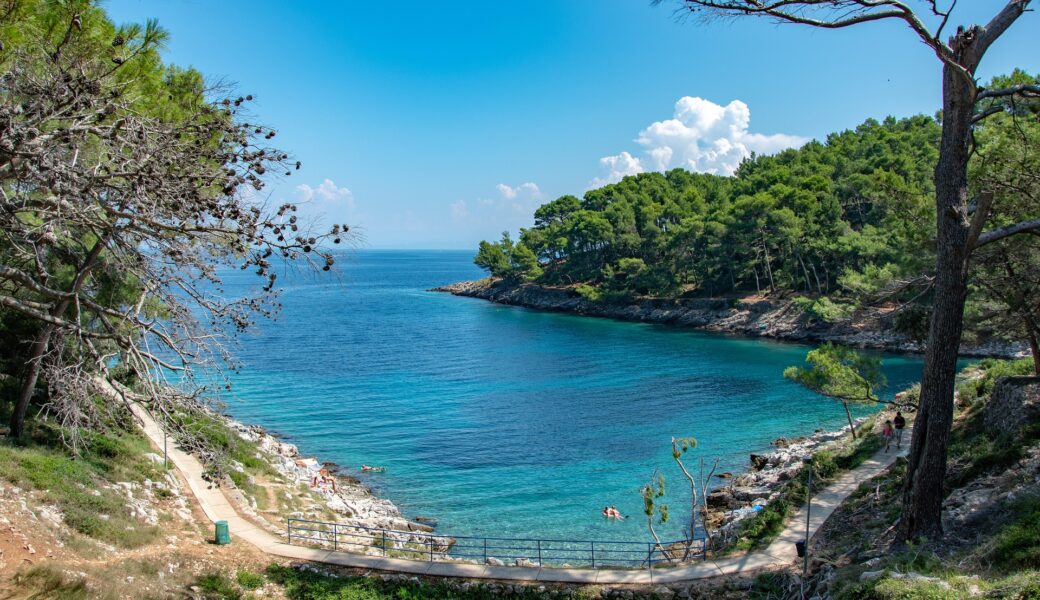 Warum sollte man mindestens einmal im Leben nach Kroatien zu reisen und dort Urlaub zu machen.