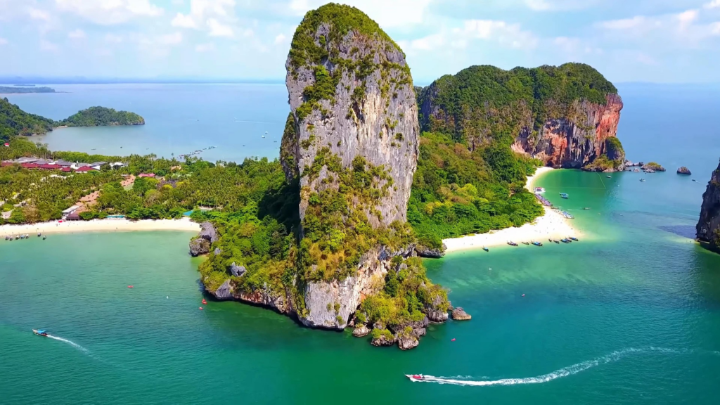 Ein Blick auf die natürliche Schönheit der Andamanen – eine Insel, die zeigt, wie unberührt tropische Landschaften noch sein können.